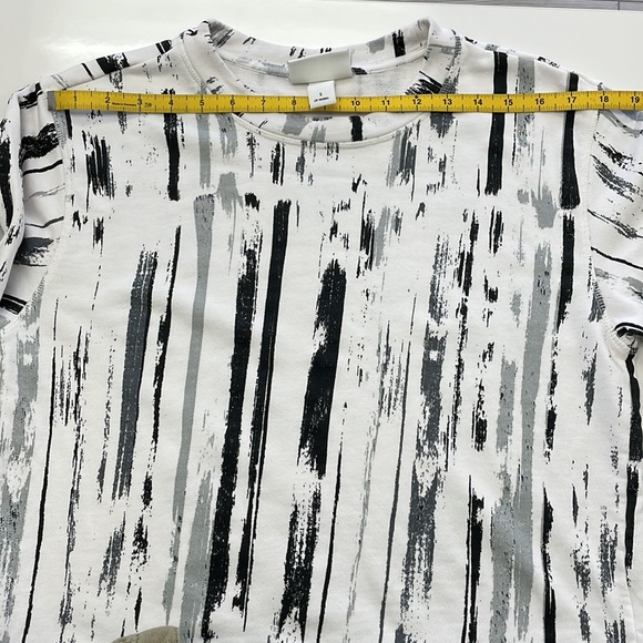 NWOT • Monki Crew Neck Terry Pullover in Paint Stroke Print. - Picture 8 of 14